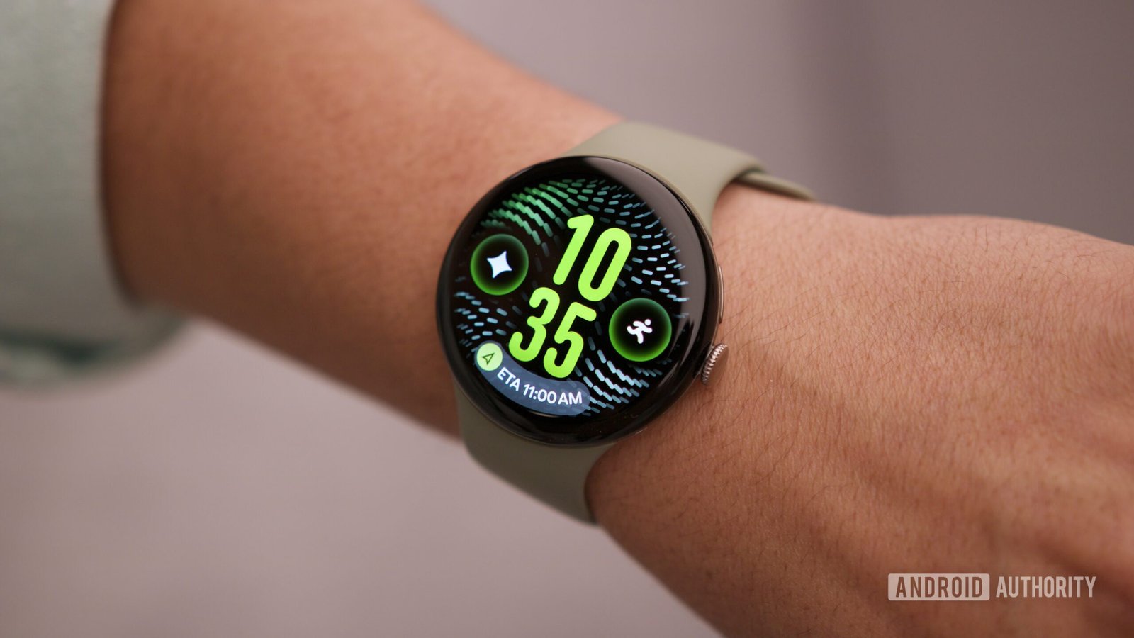Pixel Watch 5 gets its first update, and Gemini is stealing the show